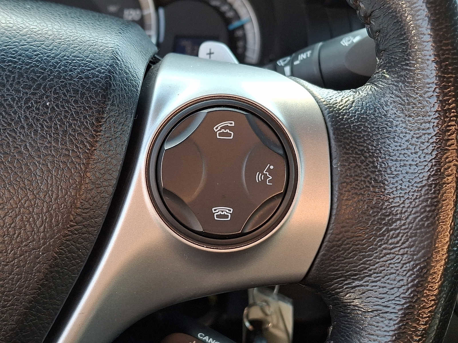 Used 2012 Toyota Camry SE image 21