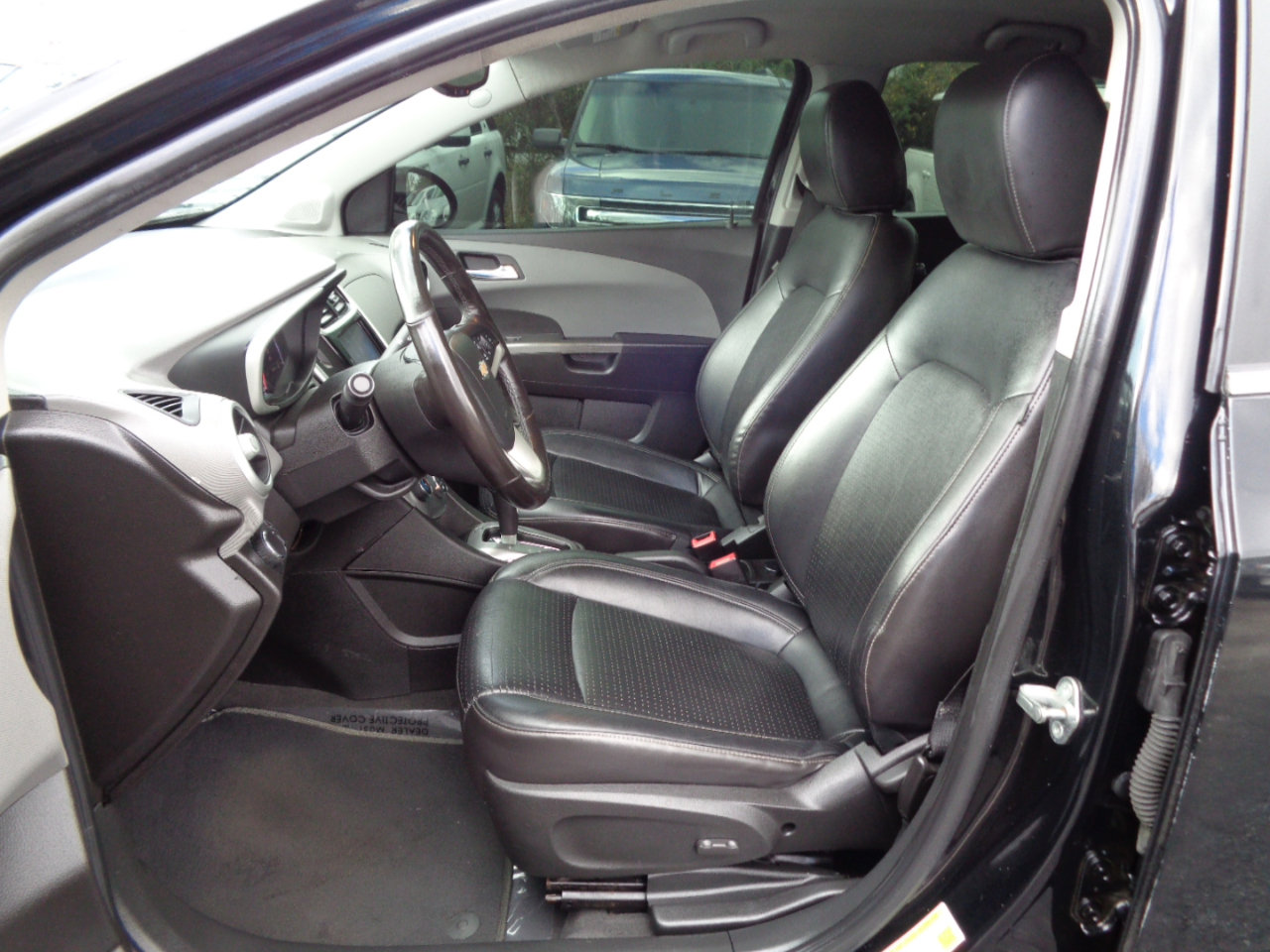 Used 2017 Chevrolet Sonic Premier image 22