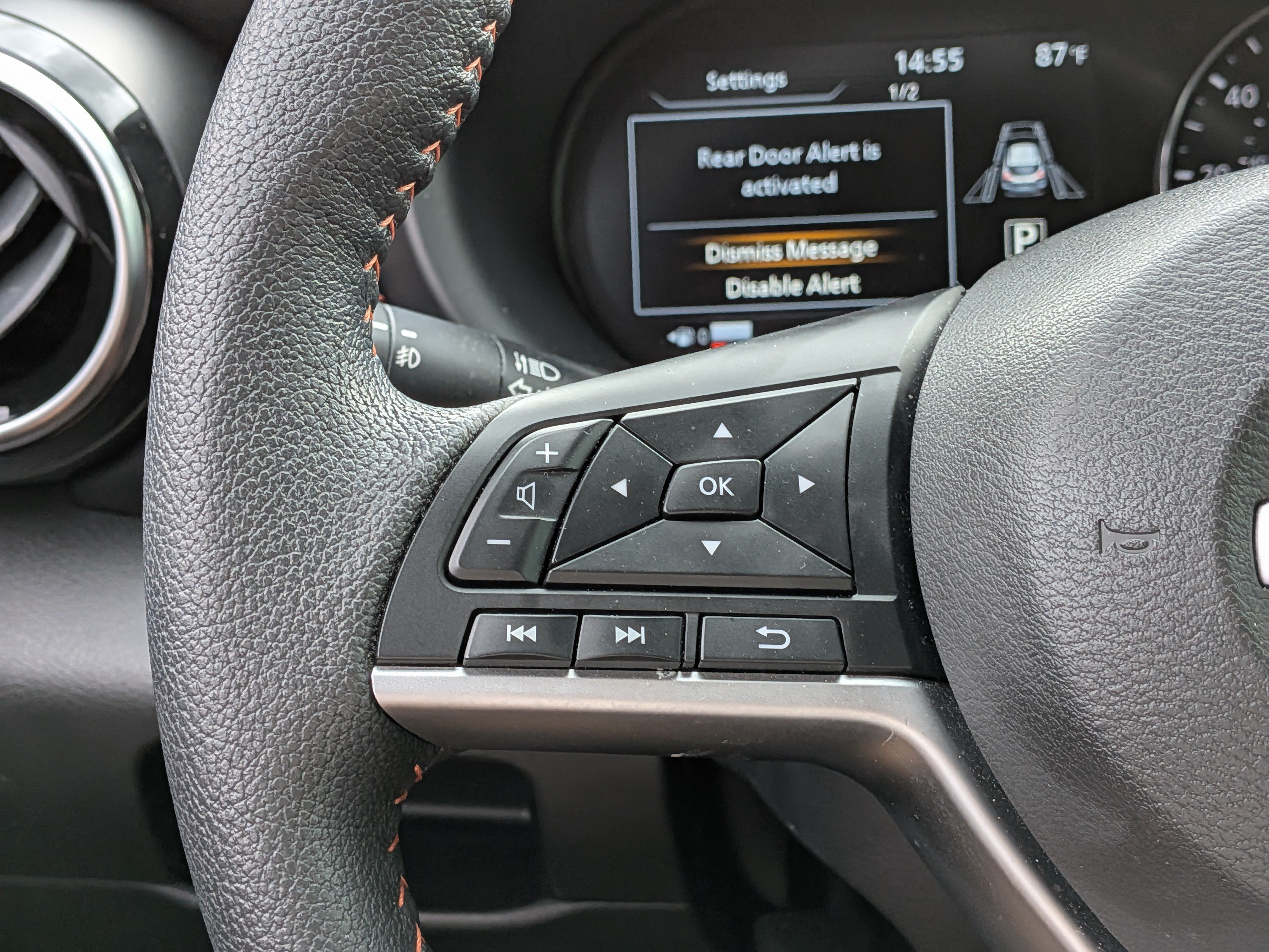 Used 2022 Nissan Kicks SR w/ Interior Electronics Package FWD image 24