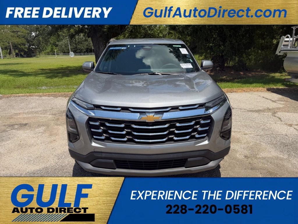 Used 2026 Chevrolet Equinox LT FWD image 2