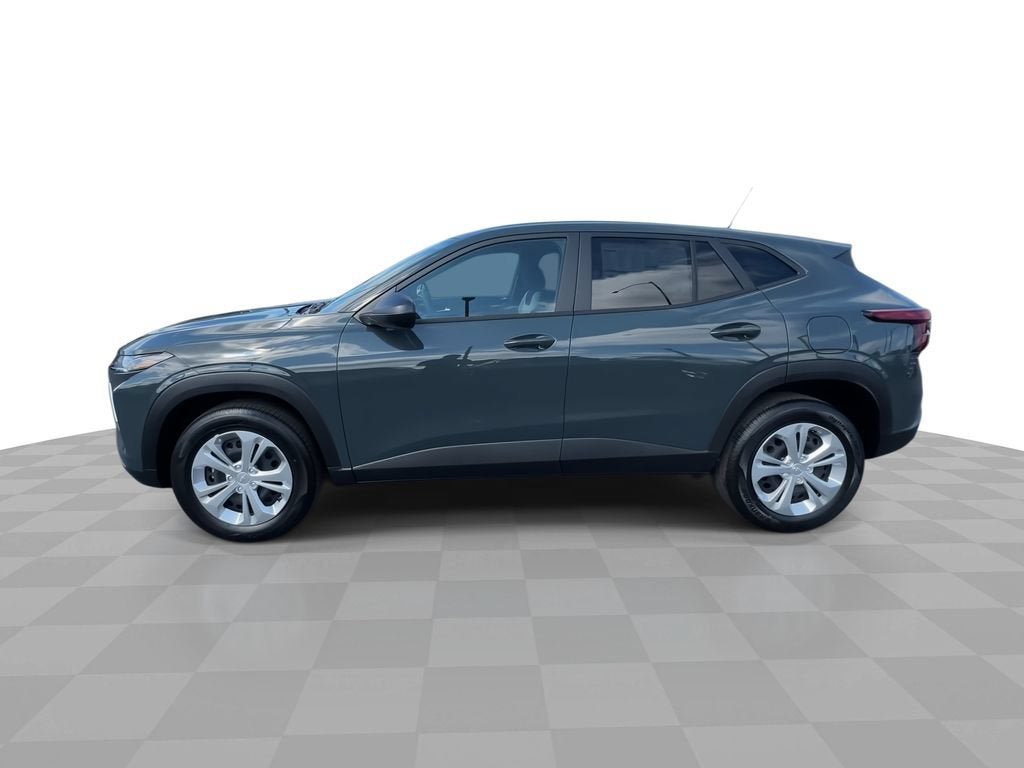 New 2026 Chevrolet Trax LS w/ Driver Confidence Package FWD image 4