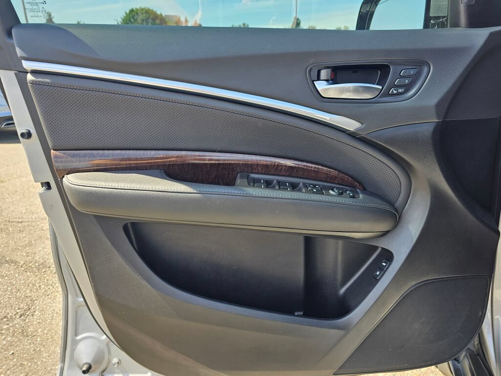 Used 2020 Acura MDX w/ Technology Package AWD/4WD image 23