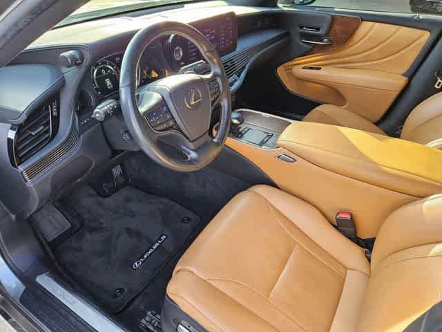 Used 2021 Lexus LS 500 w/ Accessory Package (Z2) image 2