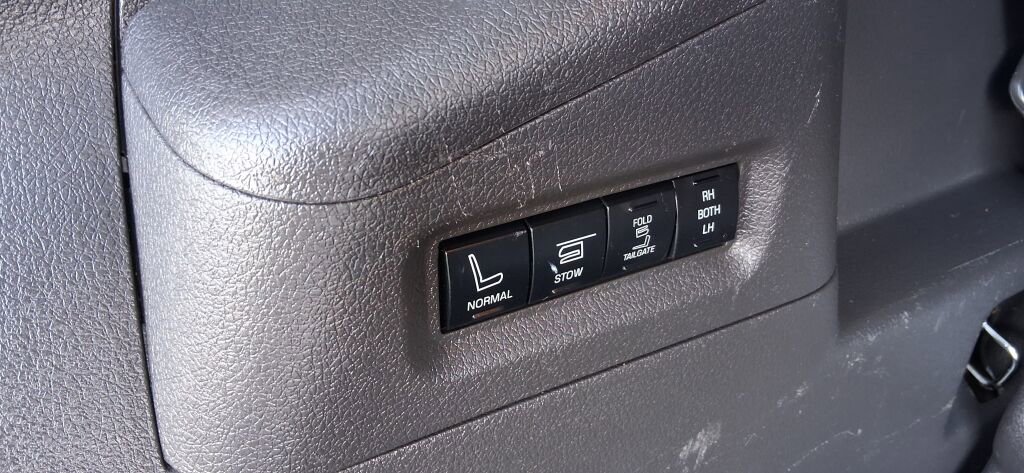 Used 2016 Ford Flex Limited w/ Equipment Group 303A AWD/4WD image 16