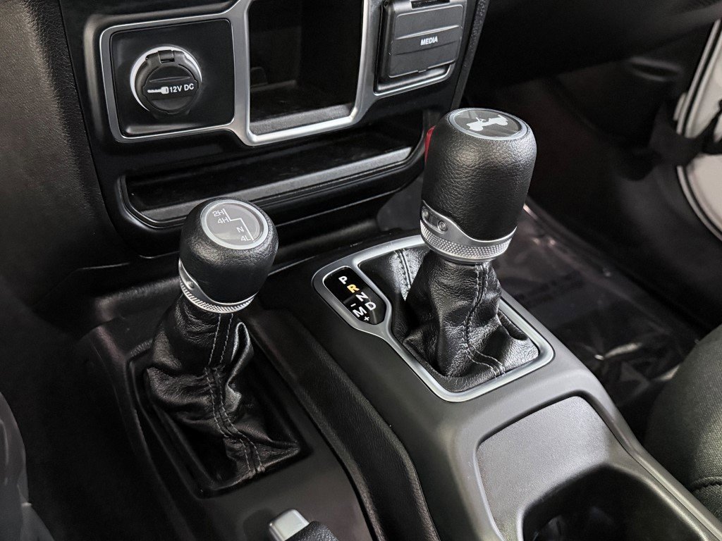 Certified 2024 Jeep Wrangler Sport image 32