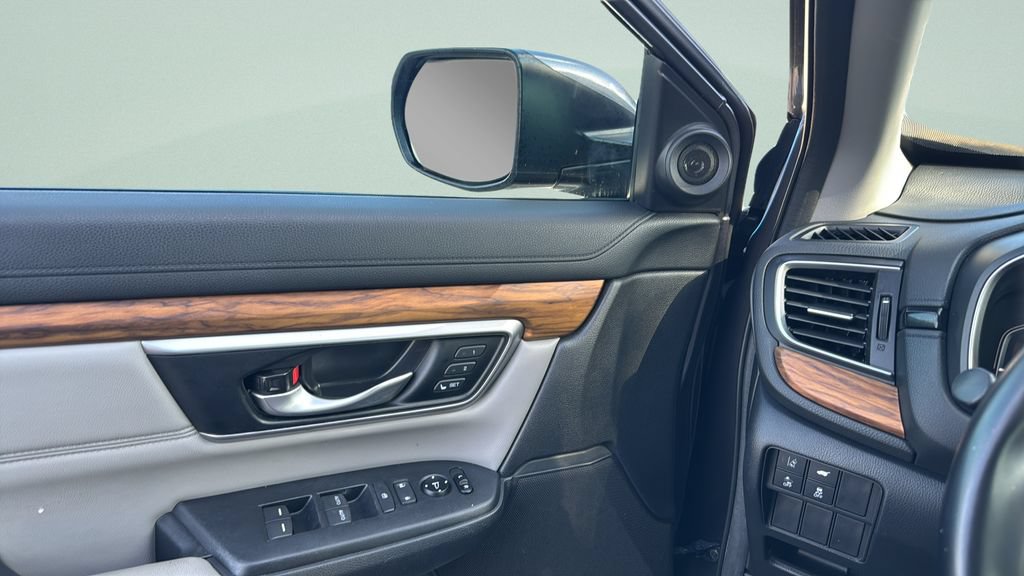 Used 2017 Honda CR-V Touring image 17