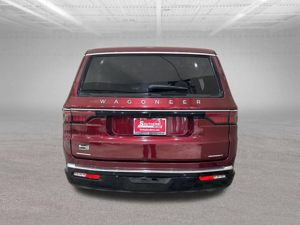 Used 2022 Jeep Wagoneer Series II AWD/4WD image 4