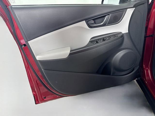 Certified 2023 Hyundai Kona SEL AWD/4WD image 12