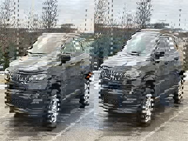 Used 2022 Jeep Compass Latitude w/ Convenience Group