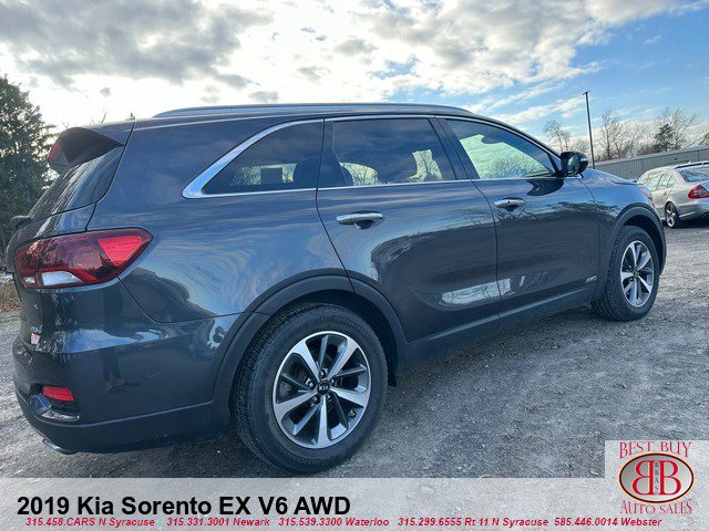Used 2019 Kia Sorento EX w/ EX Premium Package image 3