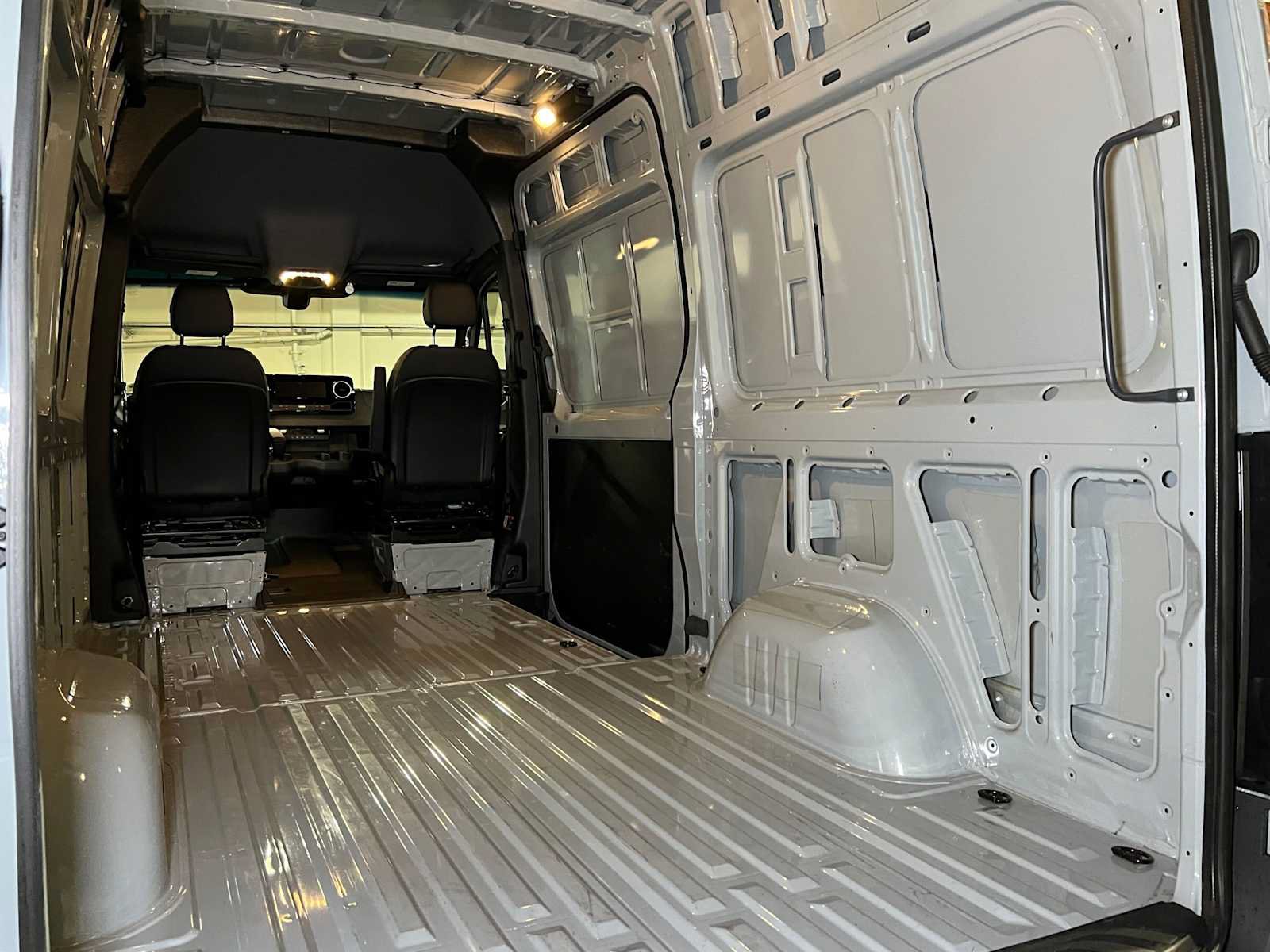 Used 2026 Mercedes-Benz Sprinter 2500 image 19