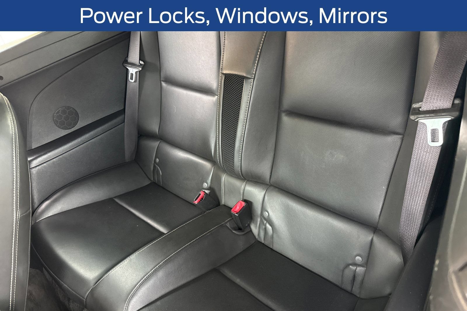 Used 2015 Chevrolet Camaro LT RWD image 16