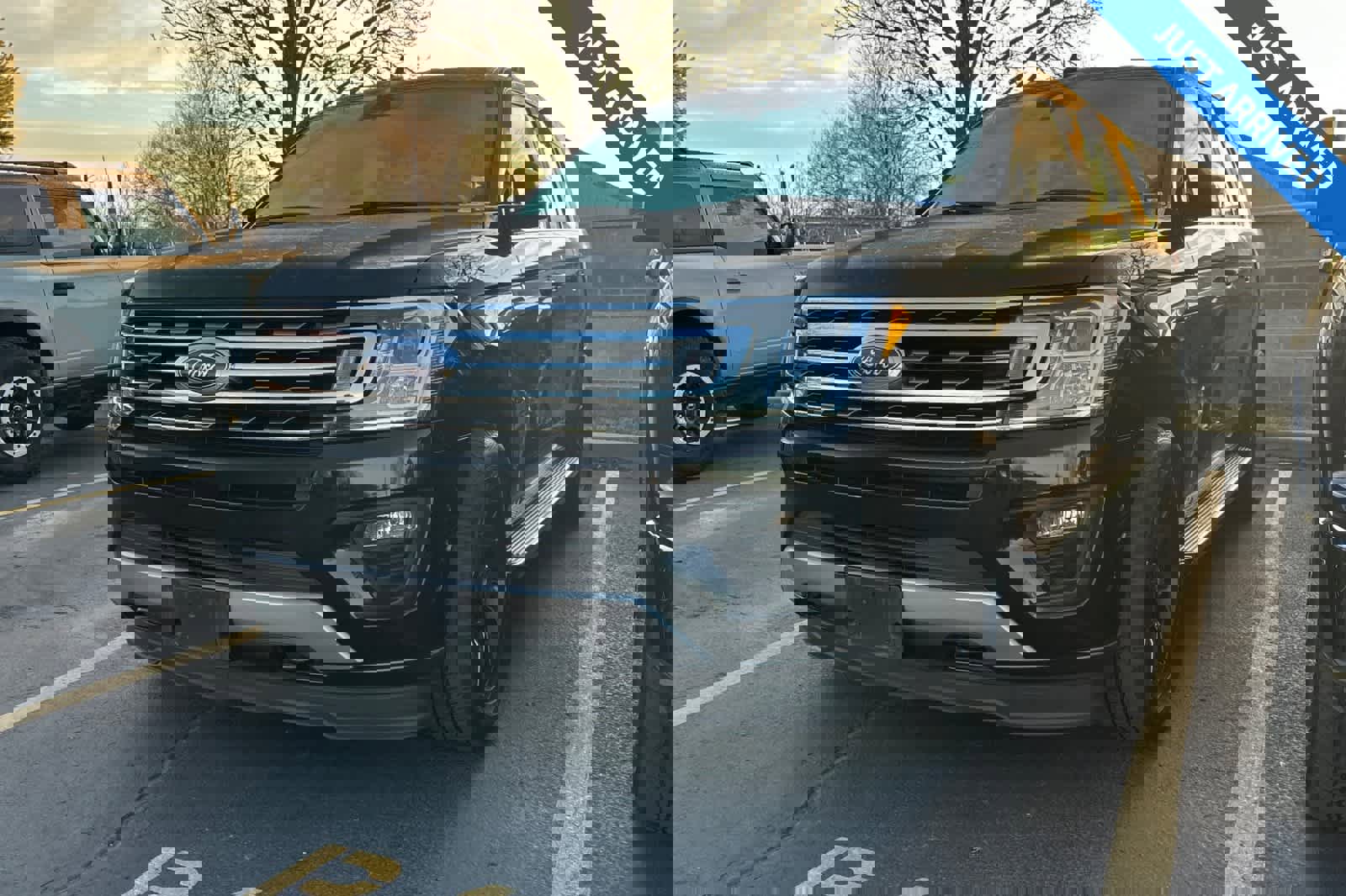 Used 2019 Ford Expedition XLT w/ Equipment Group 202A image 1