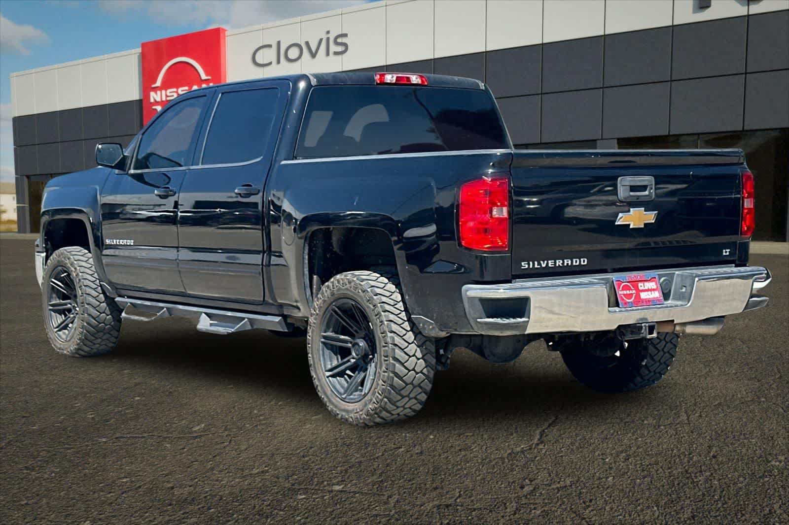 Used 2015 Chevrolet Silverado 1500 LT w/ LT Convenience Package RWD image 7