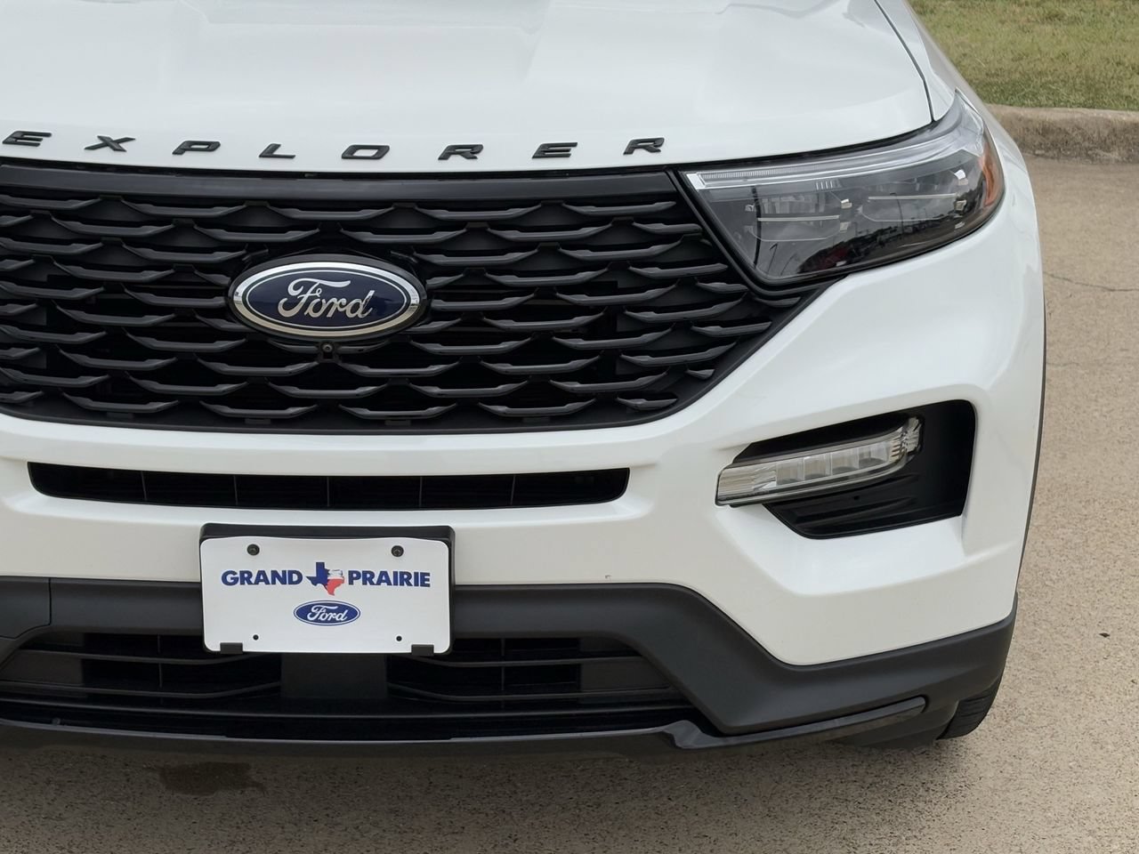 Certified 2023 Ford Explorer ST-Line w/ Class IV Trailer Tow Package RWD image 10