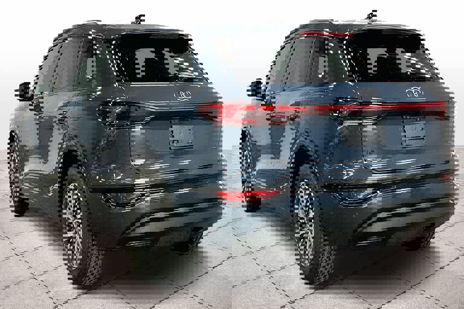 Certified 2025 Audi Q6 e-tron Premium Plus w/ Premium Plus image 14