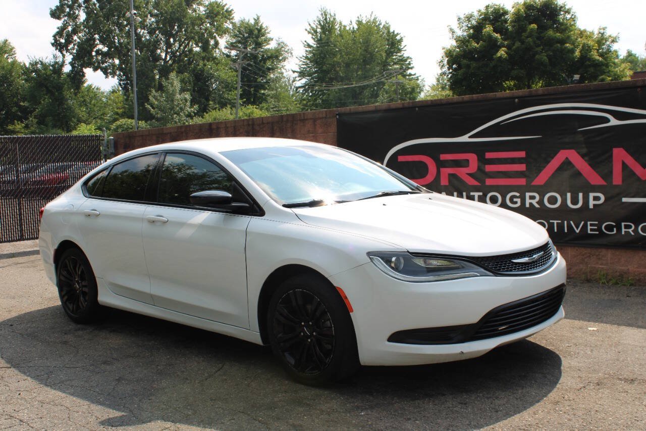 Used 2017 Chrysler 200 LX w/ Dark Appearance Package FWD image 4