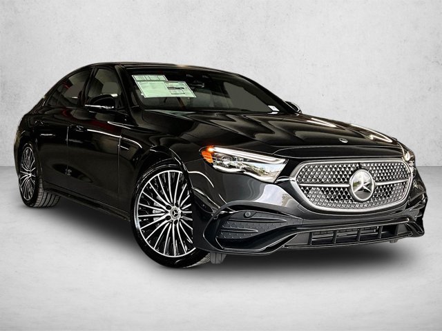New 2027 Mercedes-Benz E 450 4MATIC Sedan image 2