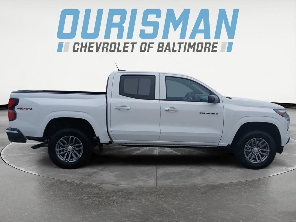 Used 2025 Chevrolet Colorado LT w/ LT Convenience Package image 7