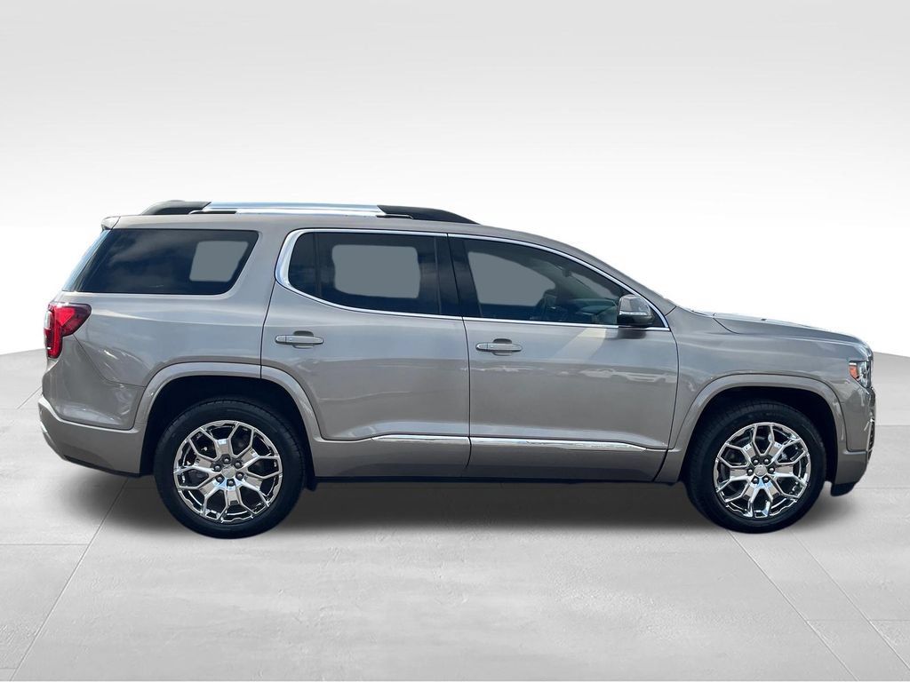 Used 2022 GMC Acadia Denali w/ Denali Ultimate Package AWD/4WD image 6