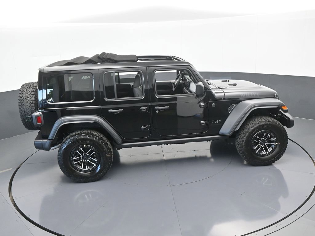 Used 2025 Jeep Wrangler Willys AWD/4WD image 49