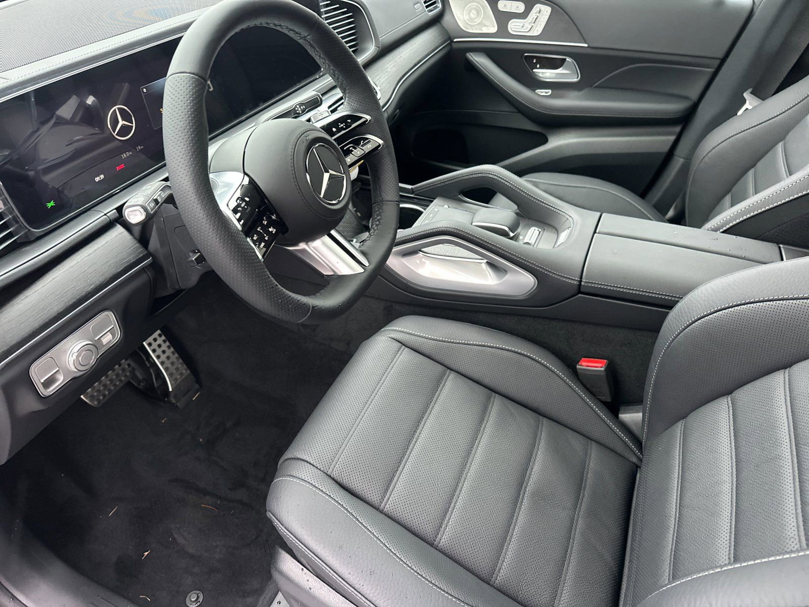 New 2026 Mercedes-Benz GLS 450 4MATIC image 10