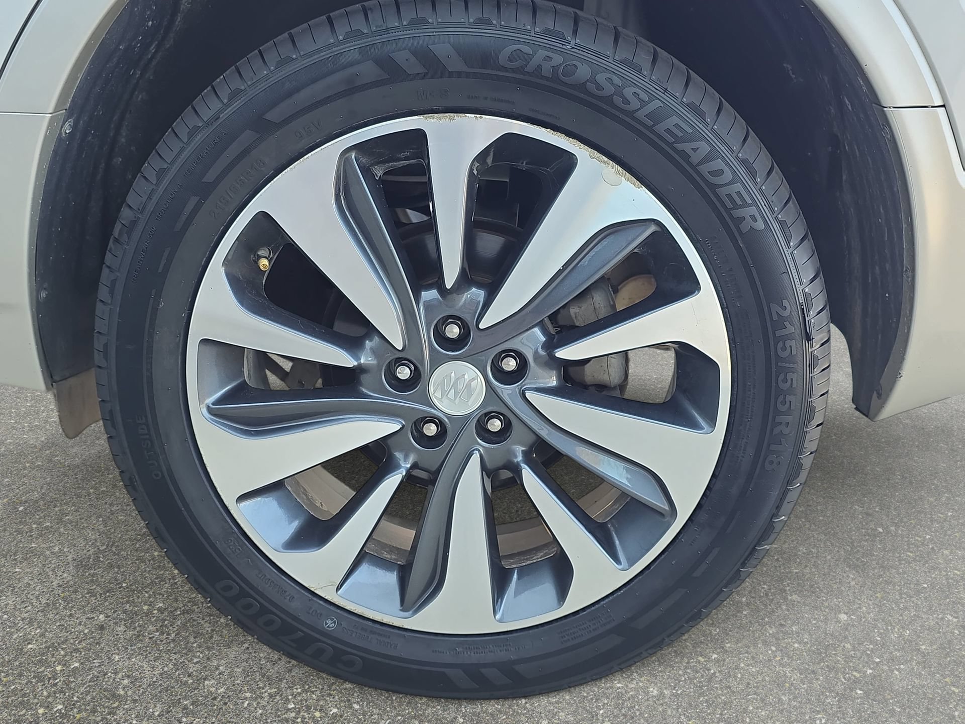 Used 2021 Buick Encore Preferred w/ Safety Package II FWD image 31