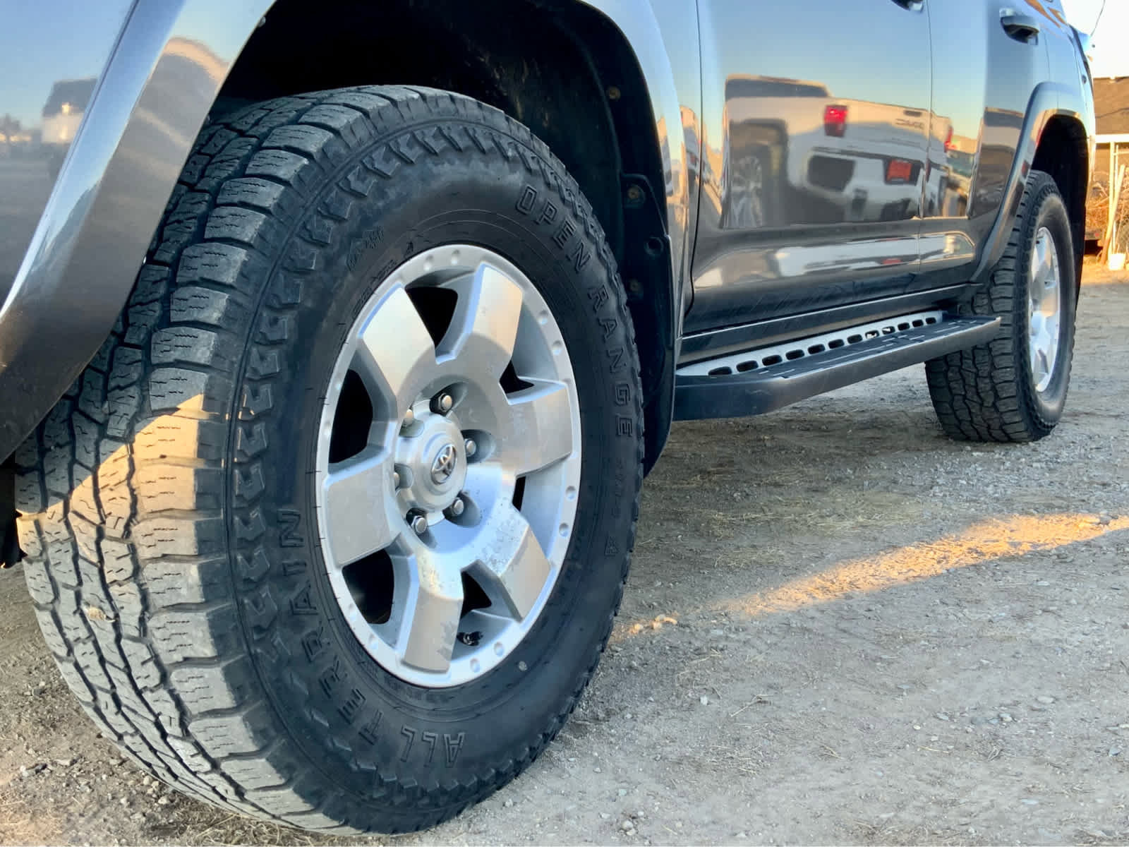 Used 2018 Toyota 4Runner SR5 image 18