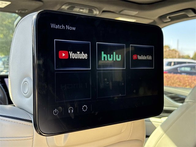 Used 2024 Cadillac Escalade Sport w/ LPO, ONYX Package image 18