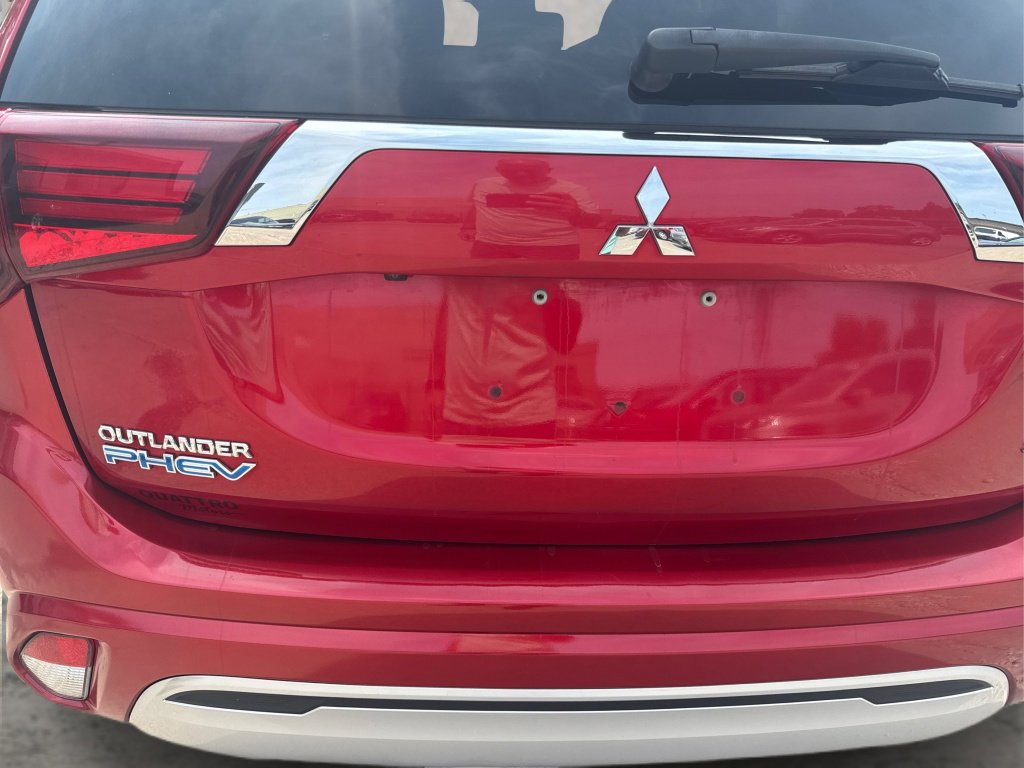Used 2020 Mitsubishi Outlander SEL AWD/4WD image 14