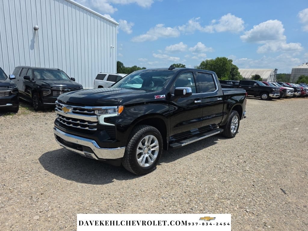 Used 2025 Chevrolet Silverado 1500 LTZ w/ LTZ Premium Package AWD/4WD image 1