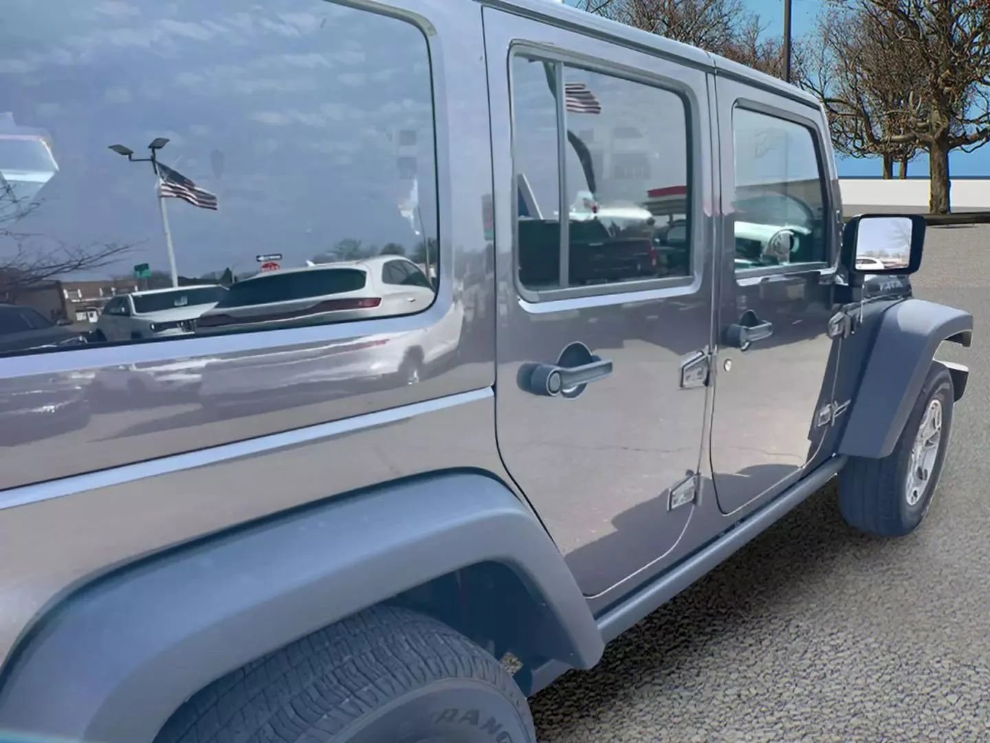 Used 2018 Jeep Wrangler Unlimited Rubicon w/ Cold Weather Group image 9