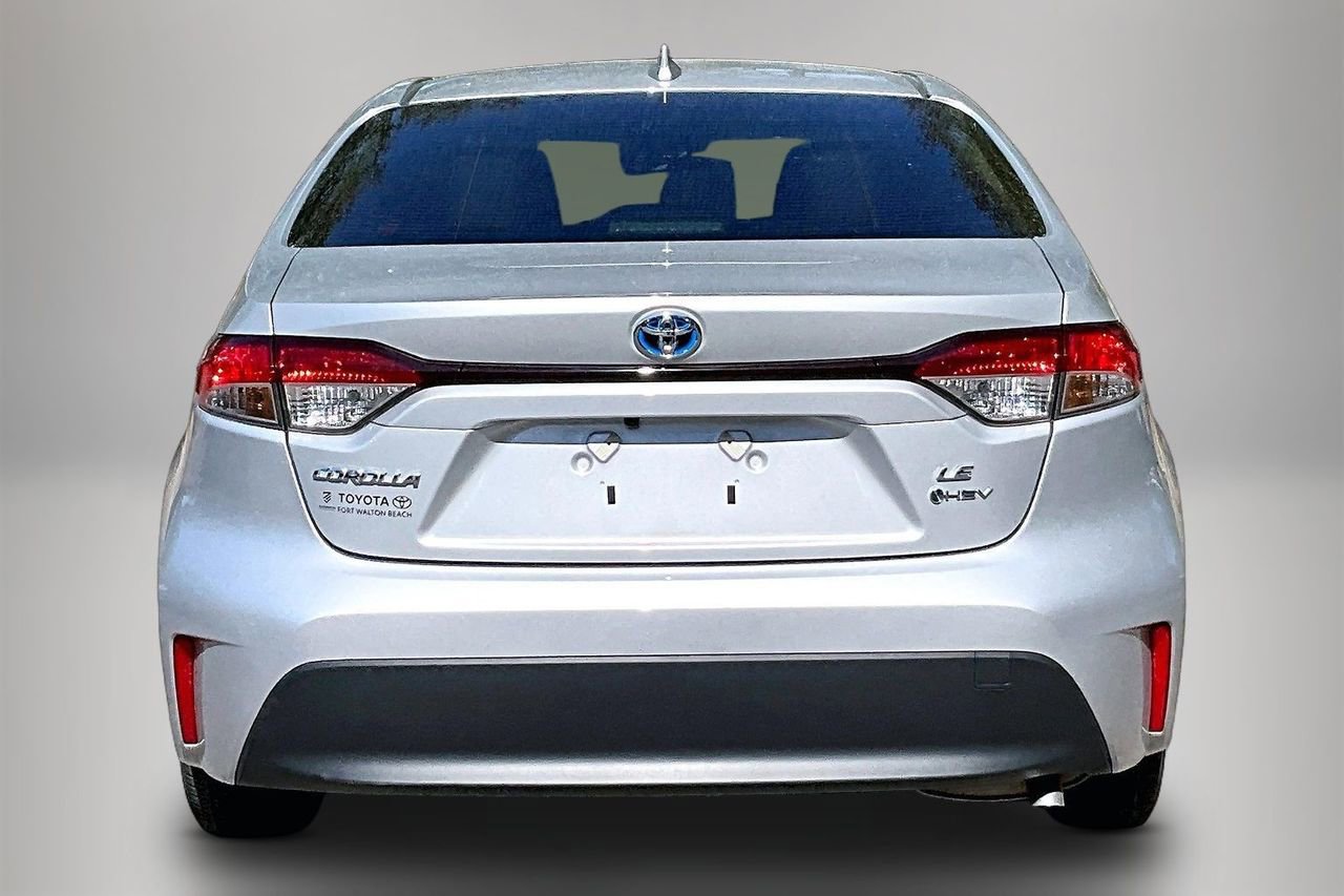 Used 2025 Toyota Corolla LE image 6