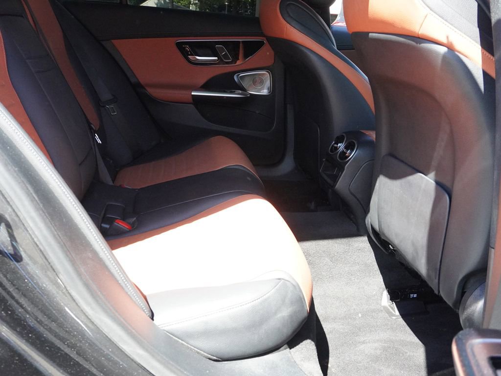 Used 2024 Mercedes-Benz C 300 4MATIC Sedan image 32