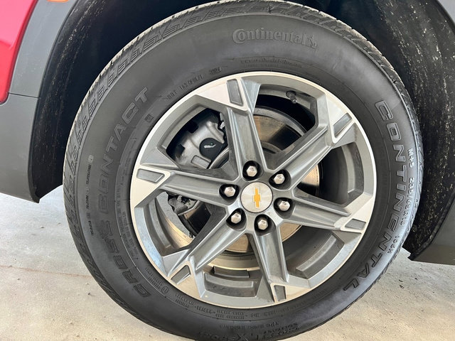 Used 2025 Chevrolet Blazer LT image 12