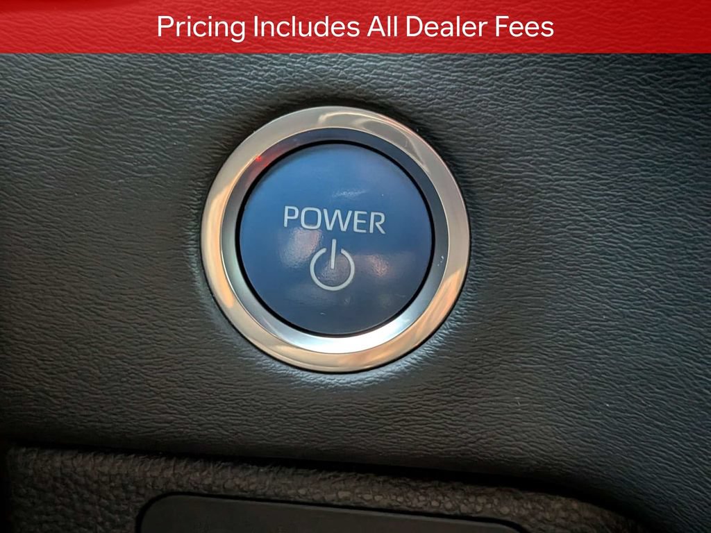 Used 2024 Toyota Tundra Platinum AWD/4WD image 31