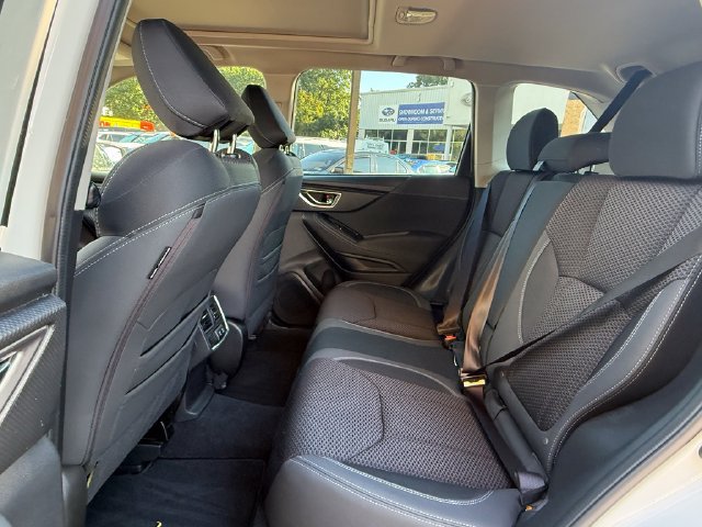 Used 2020 Subaru Forester Premium AWD/4WD image 24