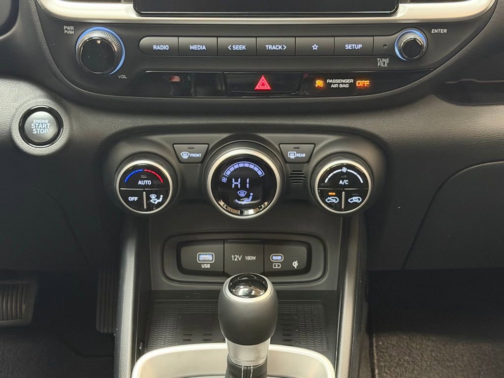 New 2026 Hyundai Venue SEL FWD image 18