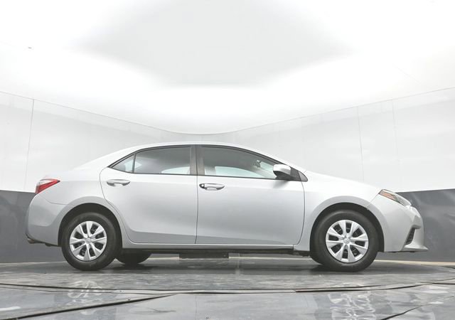 Used 2016 Toyota Corolla L FWD image 44