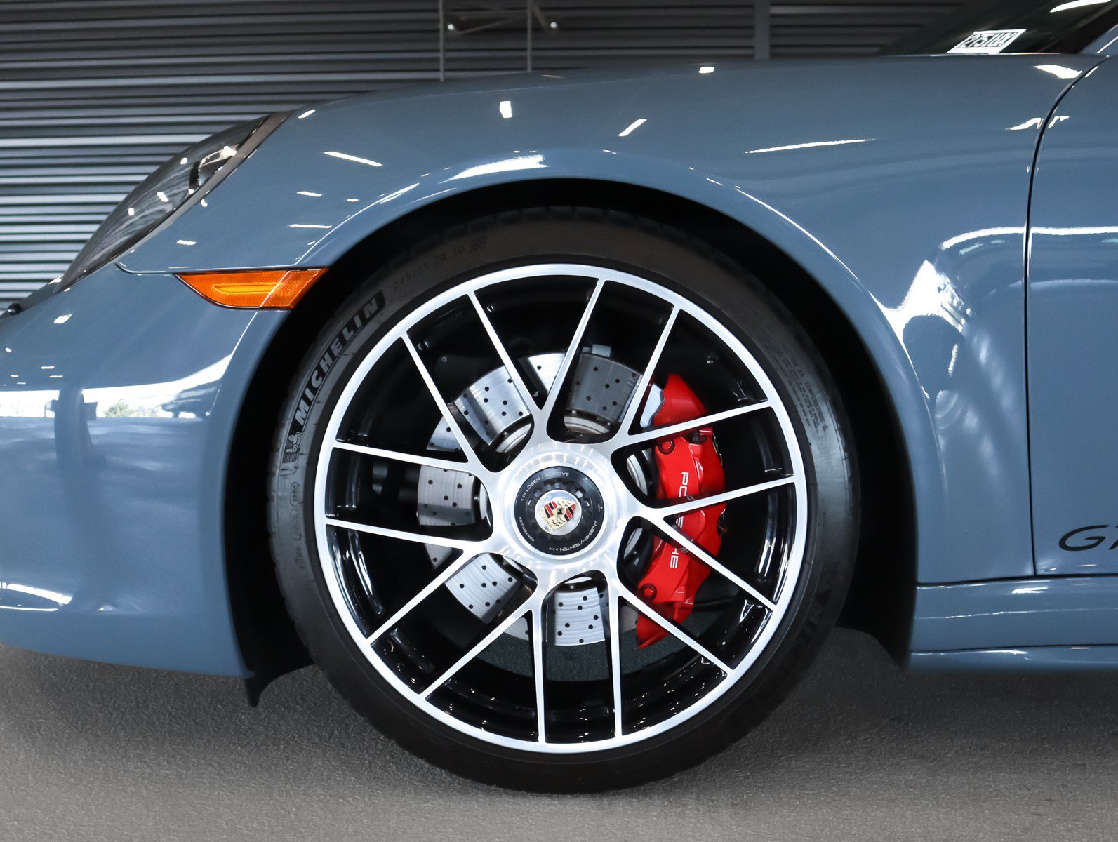 Used 2017 Porsche 911 Carrera GTS RWD image 13