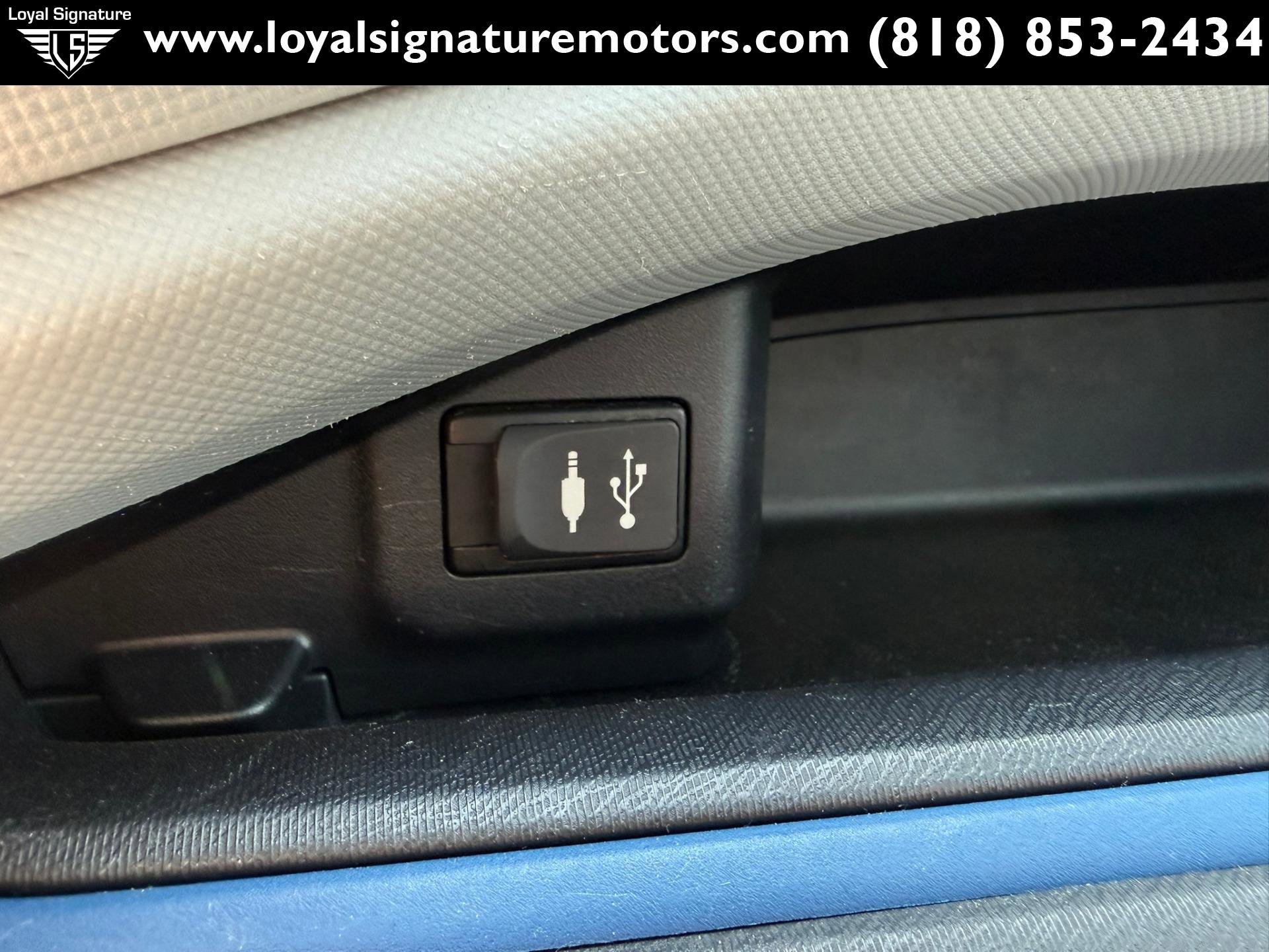 Used 2012 Toyota Prius C Two image 22