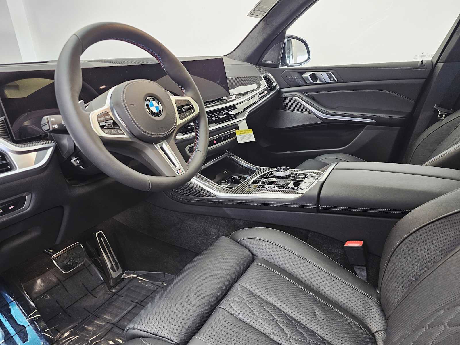 New 2026 BMW X7 M60i image 2
