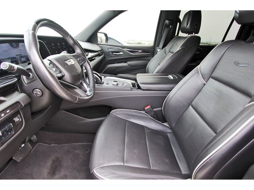 Used 2023 Cadillac Escalade ESV Sport AWD/4WD image 6