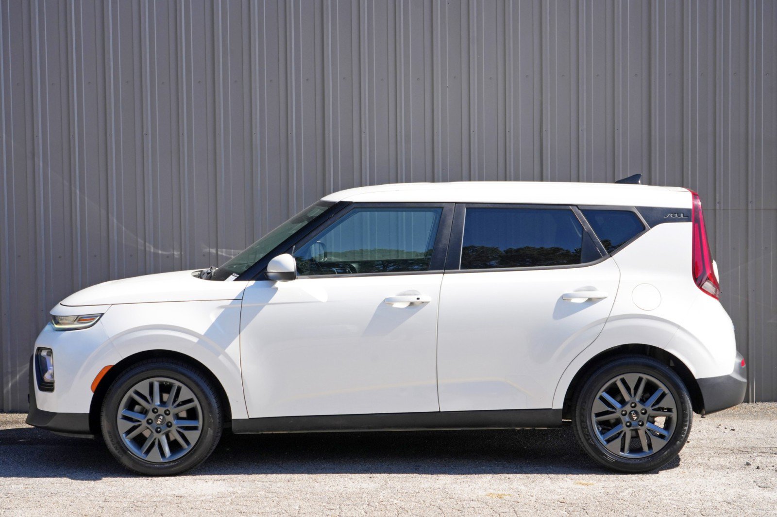 Used 2020 Kia Soul EX FWD image 44