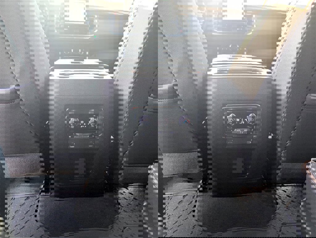 Certified 2024 Chevrolet Tahoe Premier image 30