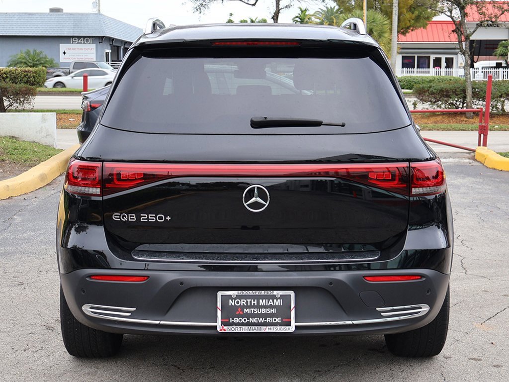 Used 2023 Mercedes-Benz EQB 250+ image 10