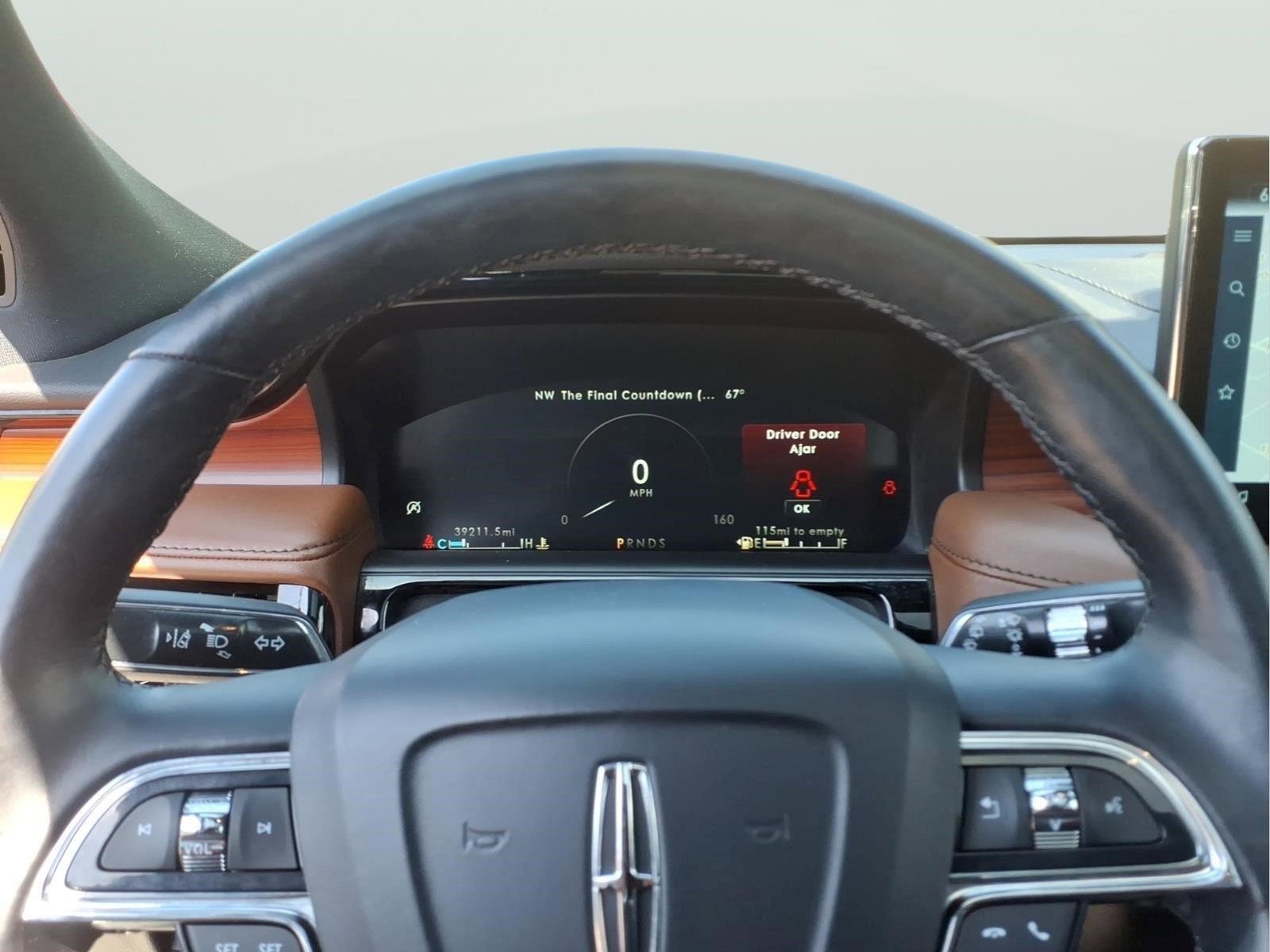 Used 2022 Lincoln Nautilus Reserve AWD/4WD image 22