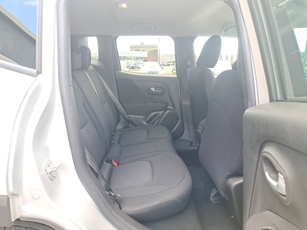 Used 2020 Jeep Renegade Sport w/ Sport Appearance Group AWD/4WD image 15