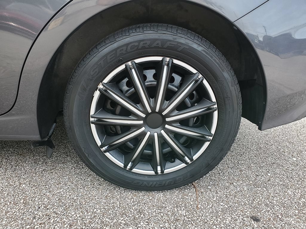 Used 2018 Subaru Impreza 2.0i AWD/4WD image 16