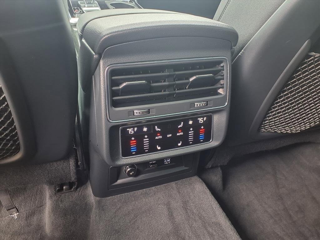 Used 2020 Audi Q7 3.0T Premium Plus w/ Premium Plus Package image 15